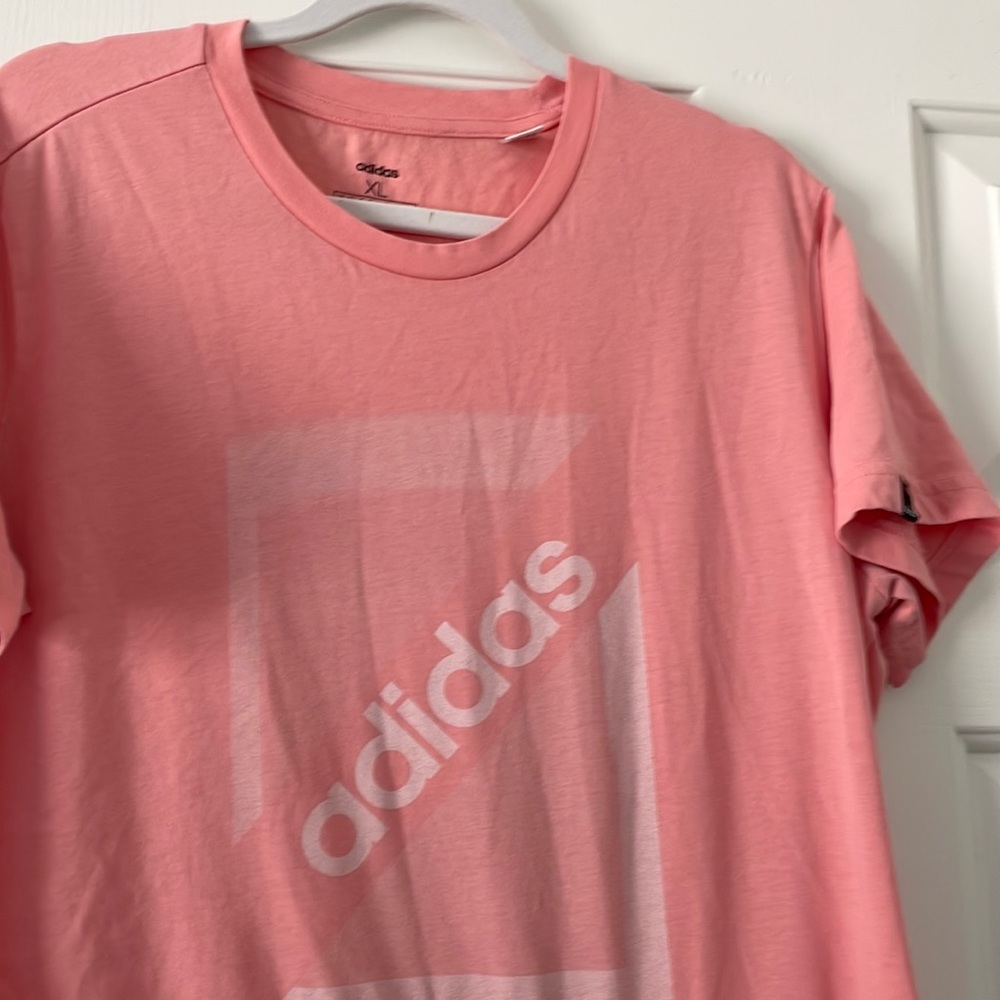 Adidas T-Shirt